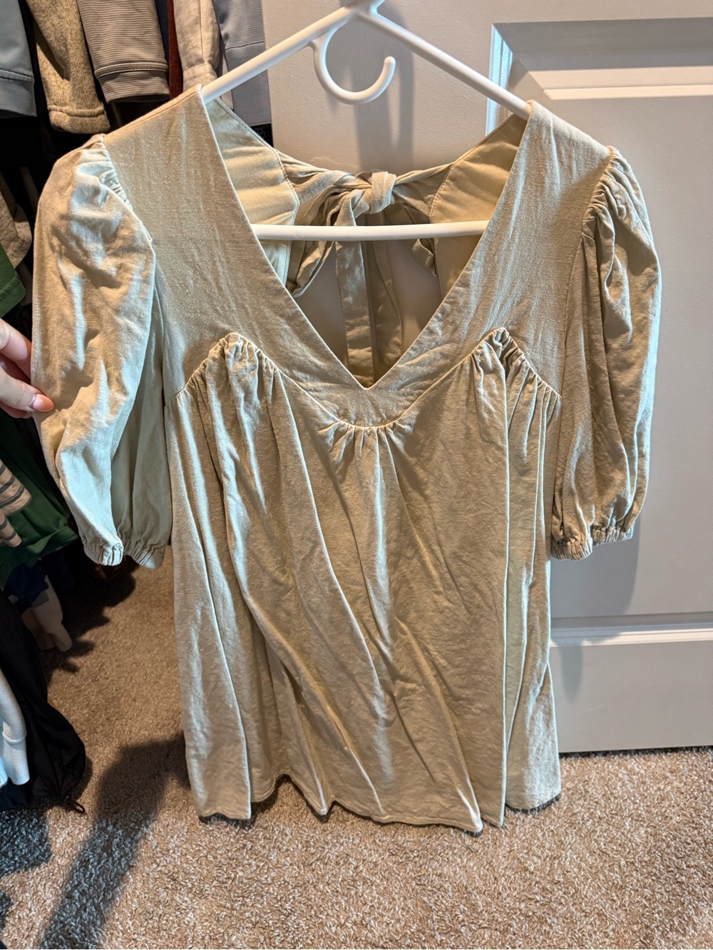 Tularosa Light Olive Tie-Back V-Neck Puff Sleeve Tunic